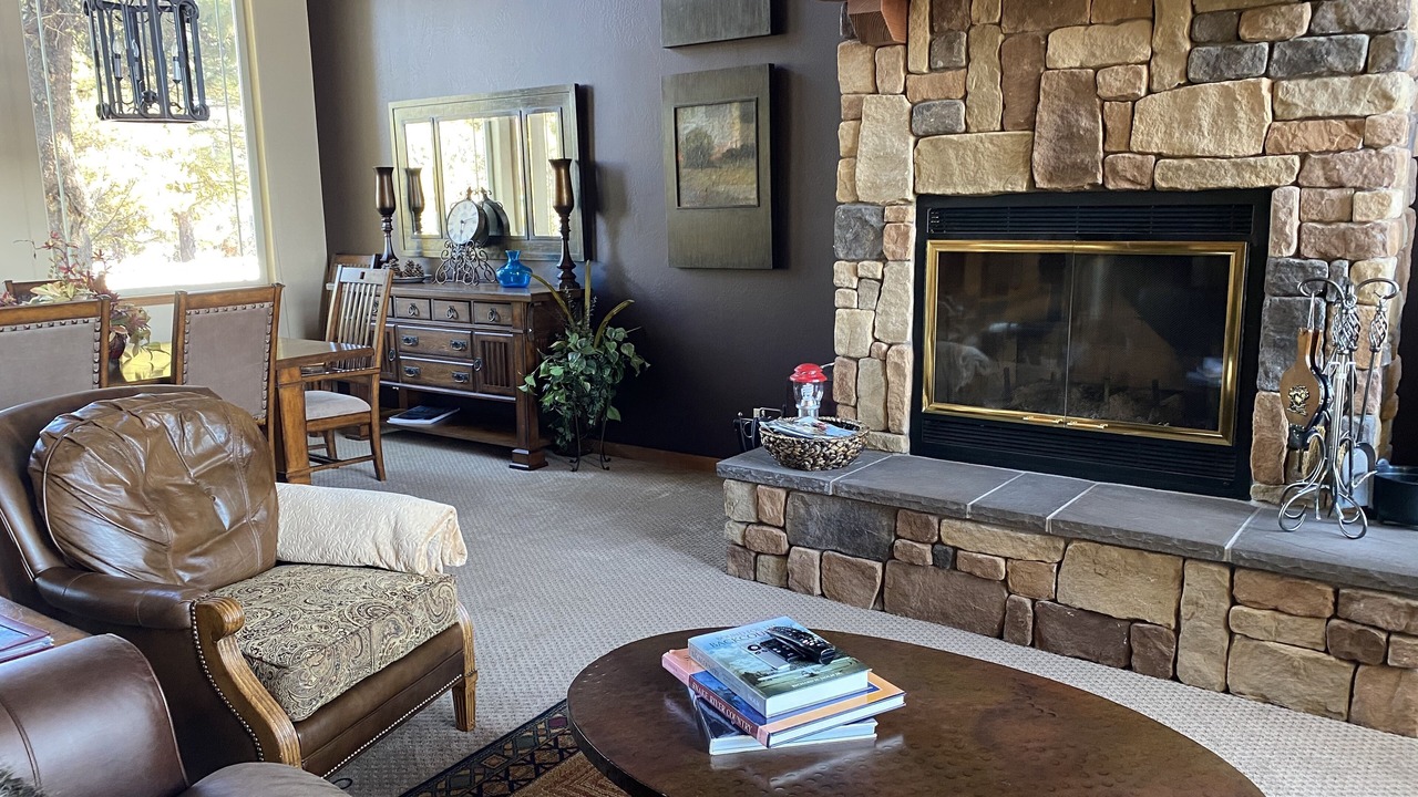 Photo of Livingroom in McCall