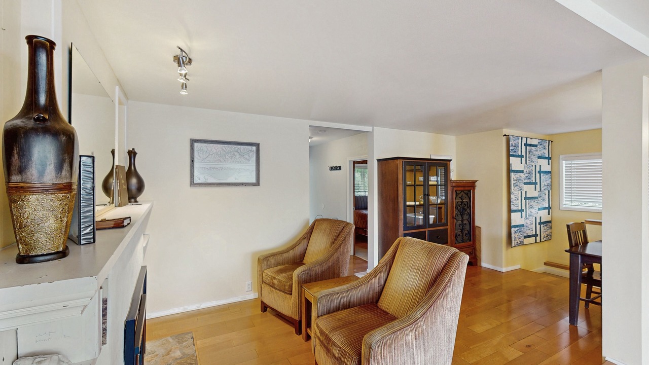 Photo of Livingroom in Chelan