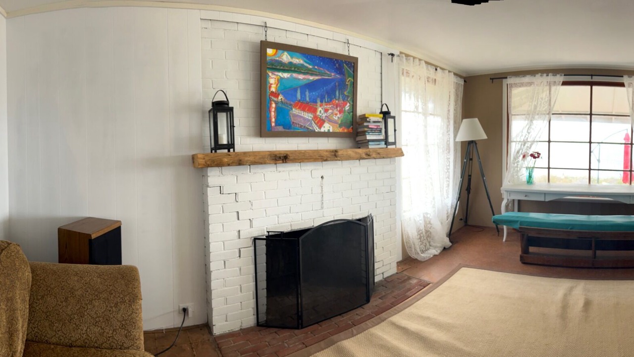 Photo of Livingroom in Point Roberts