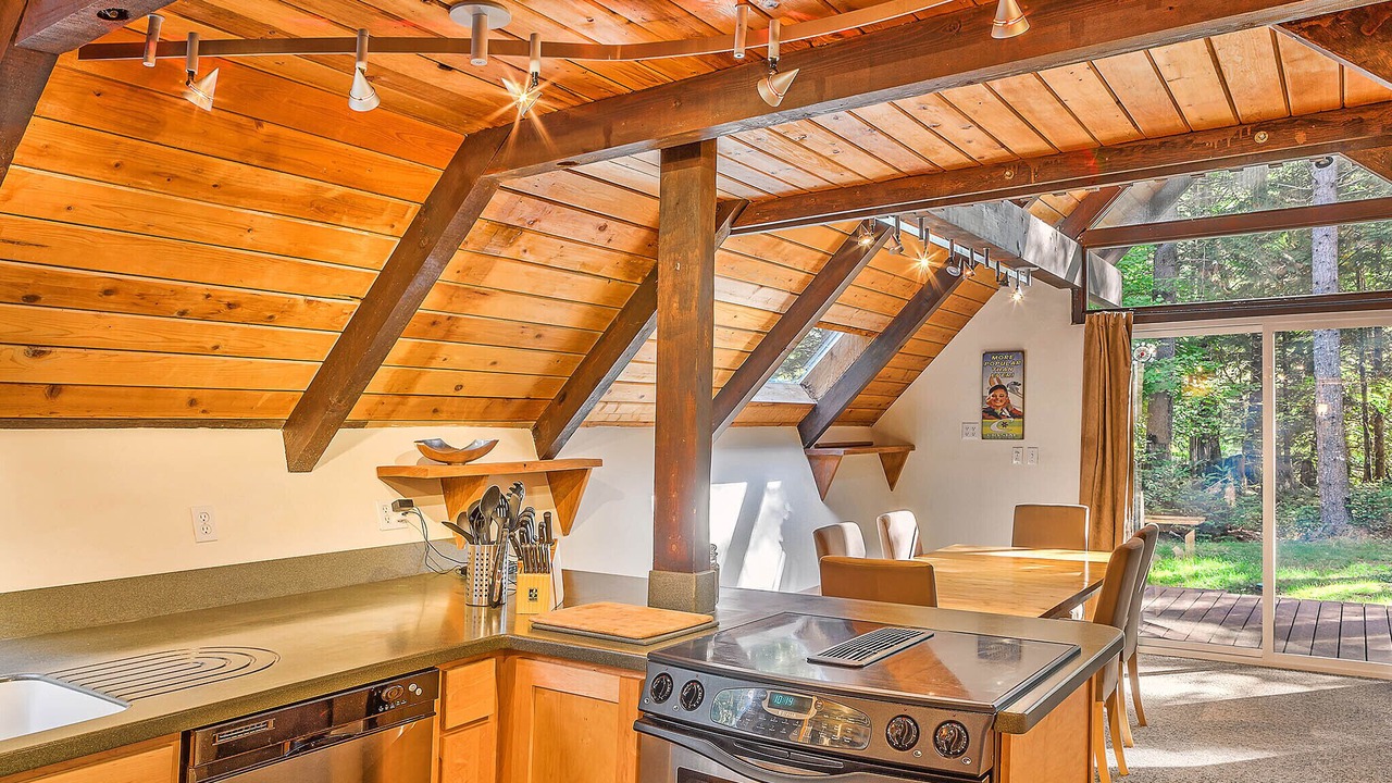 Photo of Kitchen in Enumclaw