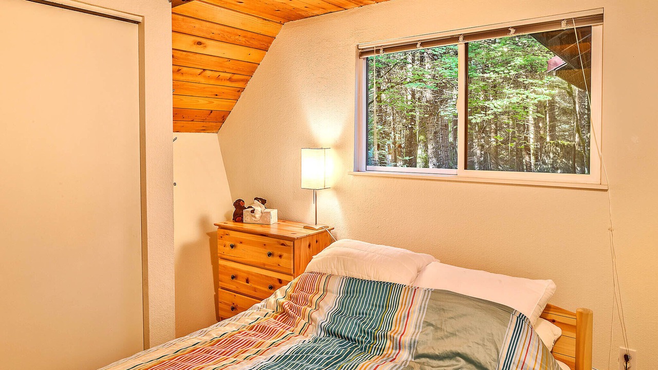 Photo of Bedroom in Enumclaw