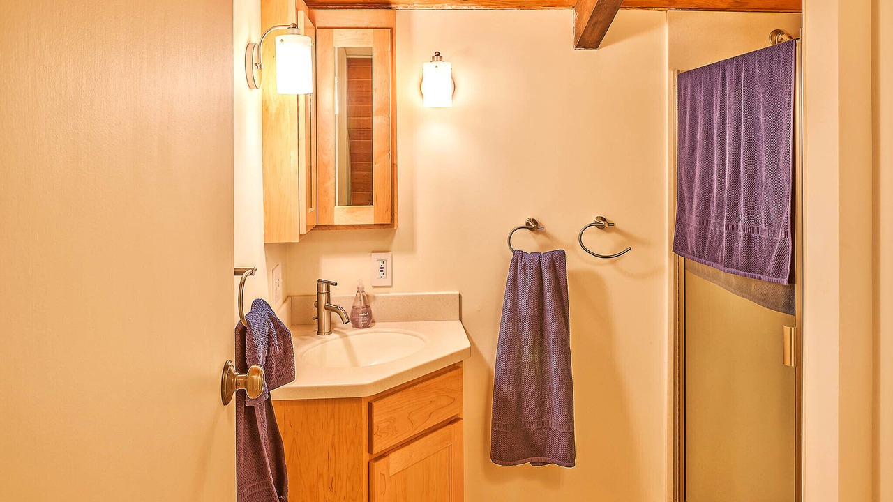 Photo of Bathroom in Enumclaw