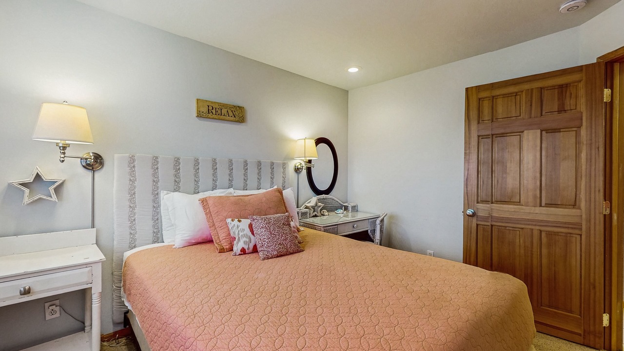 Photo of Bedroom in Pacific Beach