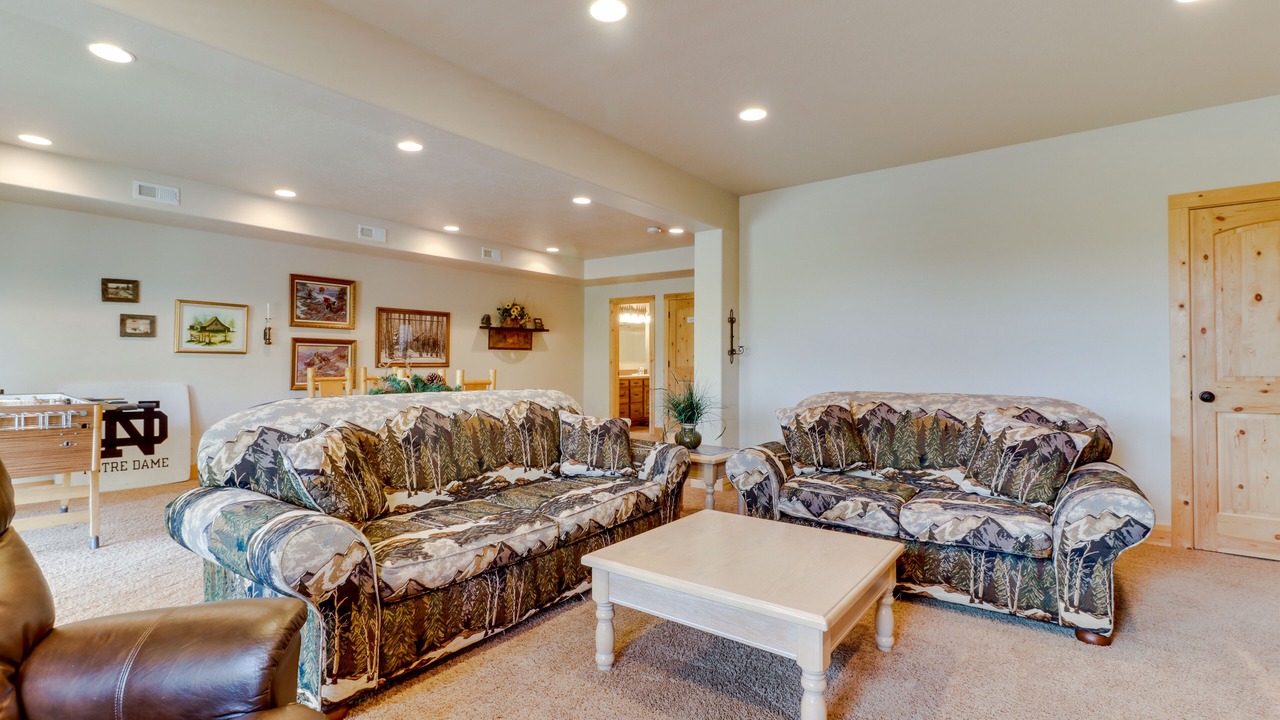Photo of Livingroom in Harbor Village