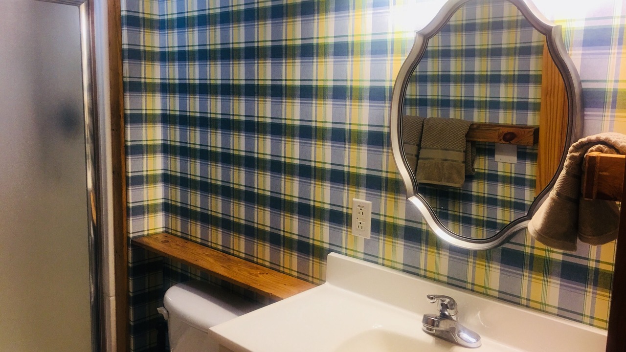 Photo of Bathroom in Chiloquin