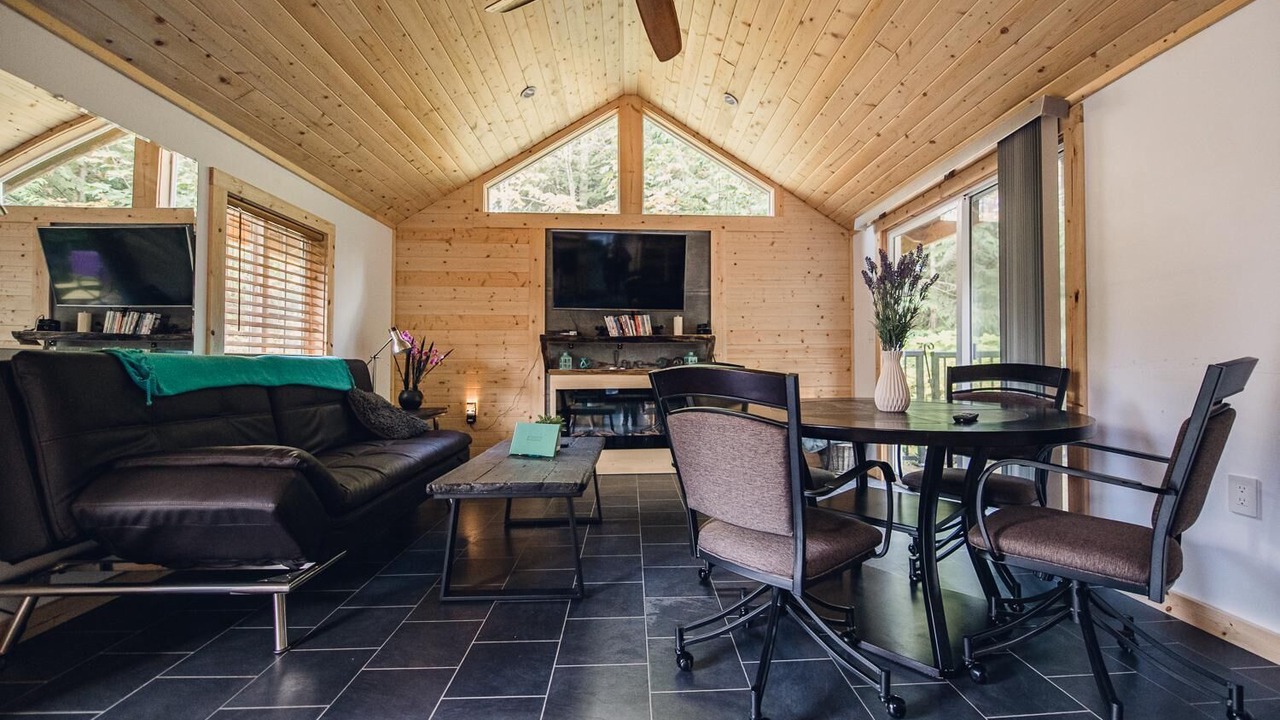 Photo of Livingroom in Port Angeles