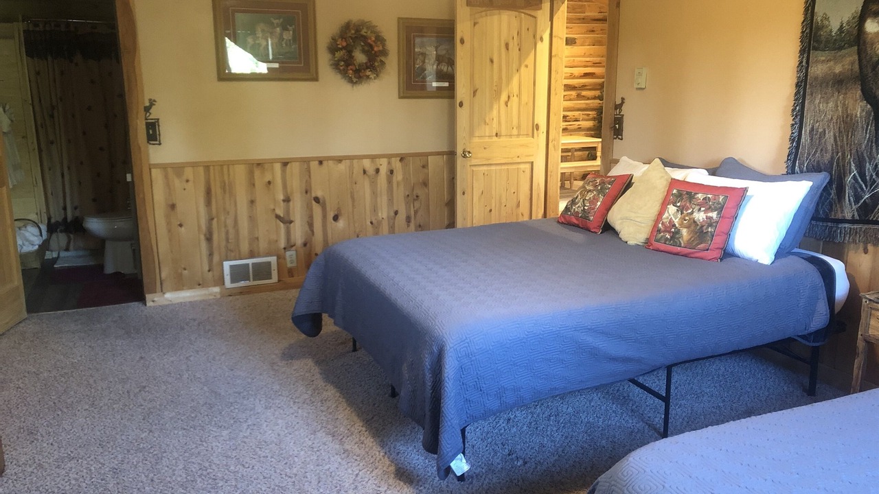 Photo of Bedroom in Island Park