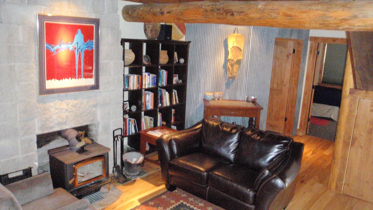 Photo of Livingroom in Victor