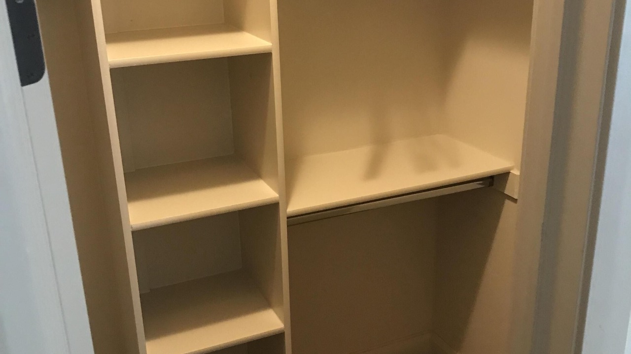 Photo of Bedroom in Hurricane