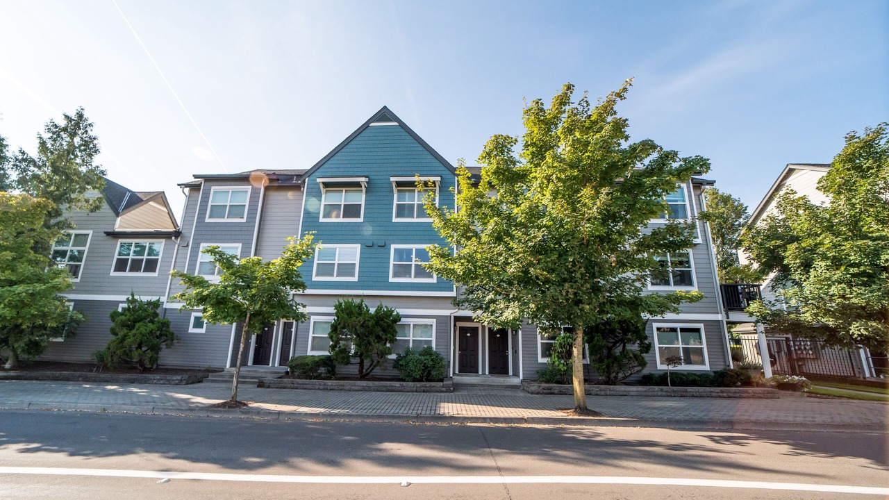 Photo of Outdoor in Columbia Way