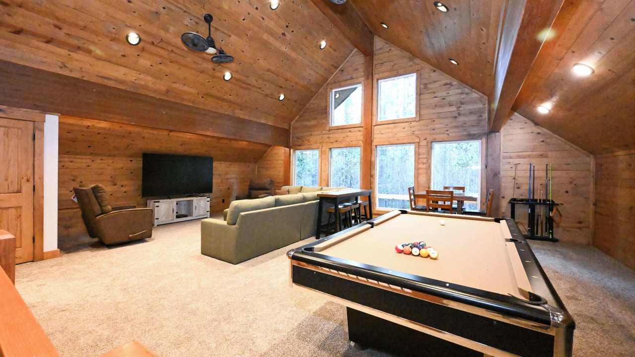 Photo of Bedroom in Island Park