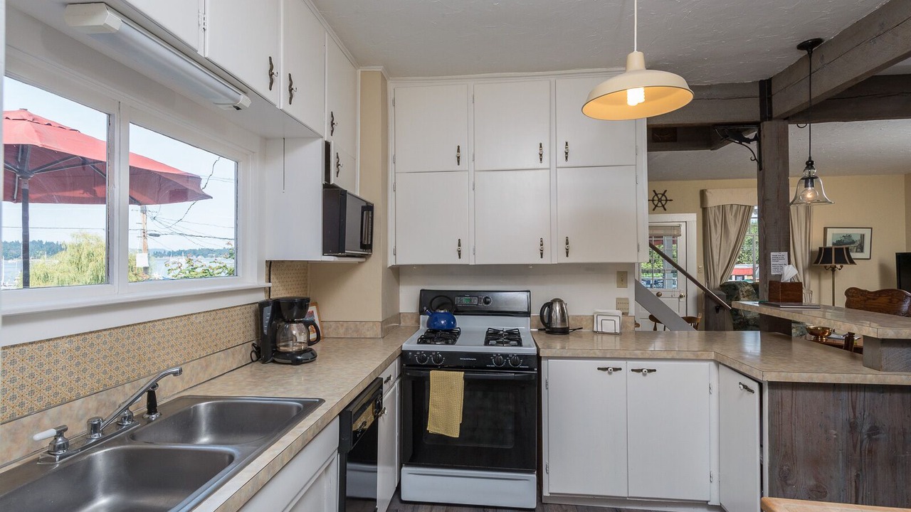 Photo of Kitchen in Vashon Island