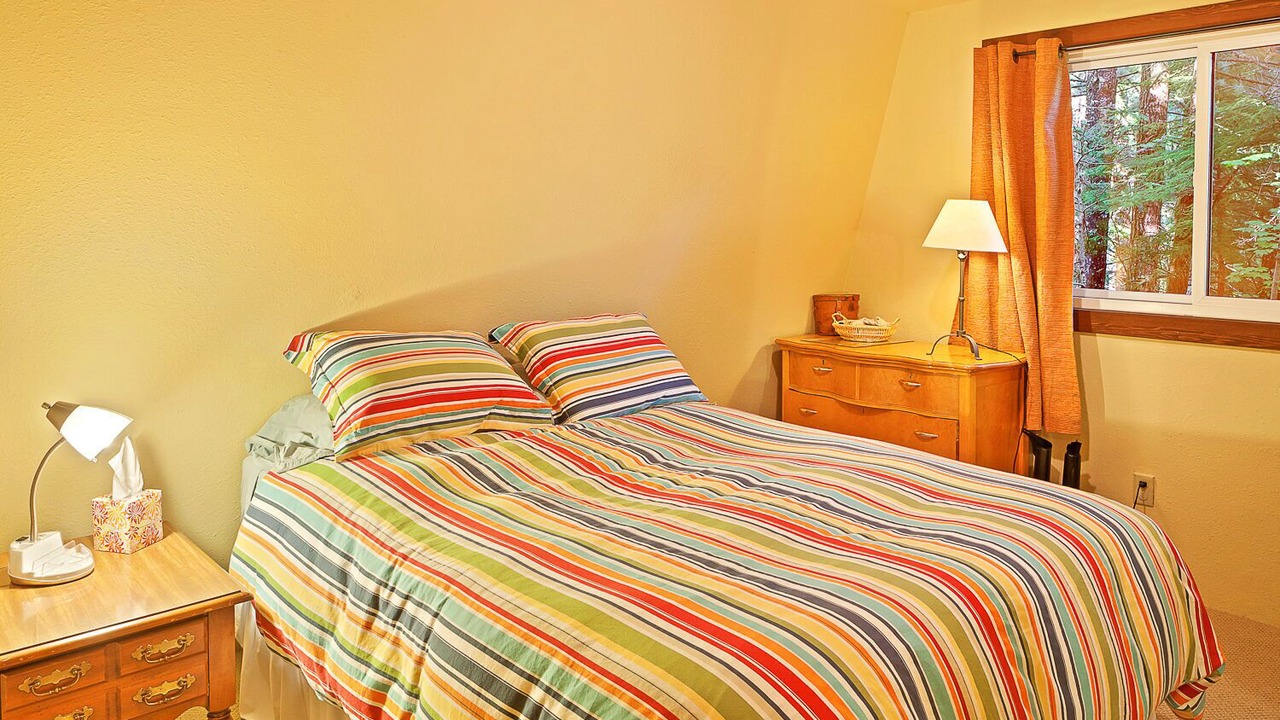 Photo of Bedroom in Enumclaw