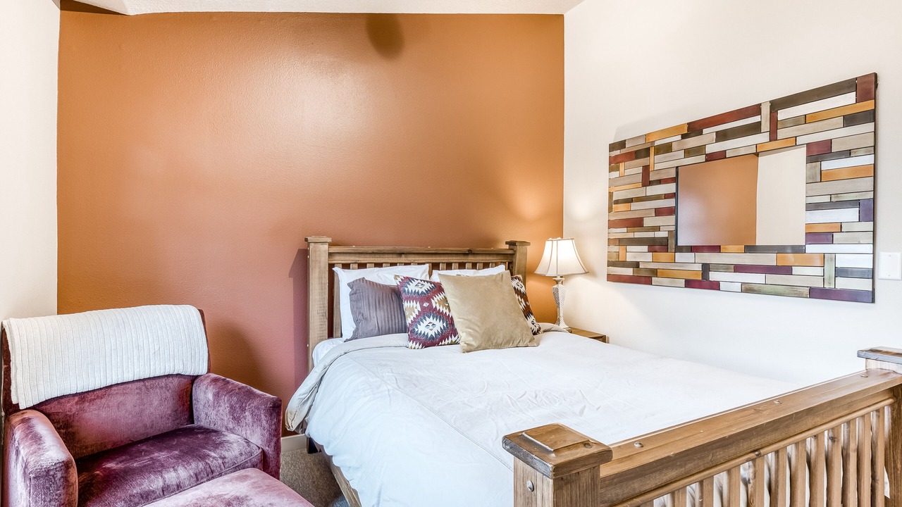 Photo of Bedroom in Government Camp