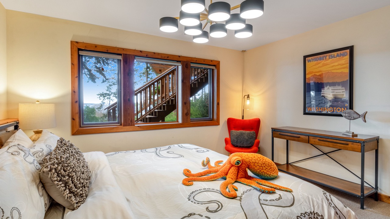 Photo of Bedroom in Coupeville