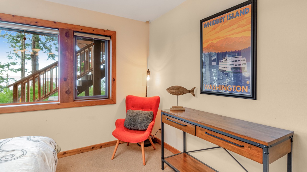 Photo of Bedroom in Coupeville
