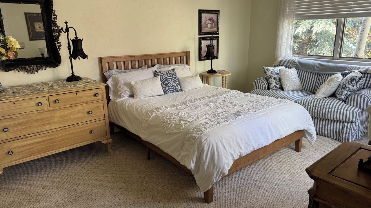 Photo of Bedroom in Victor