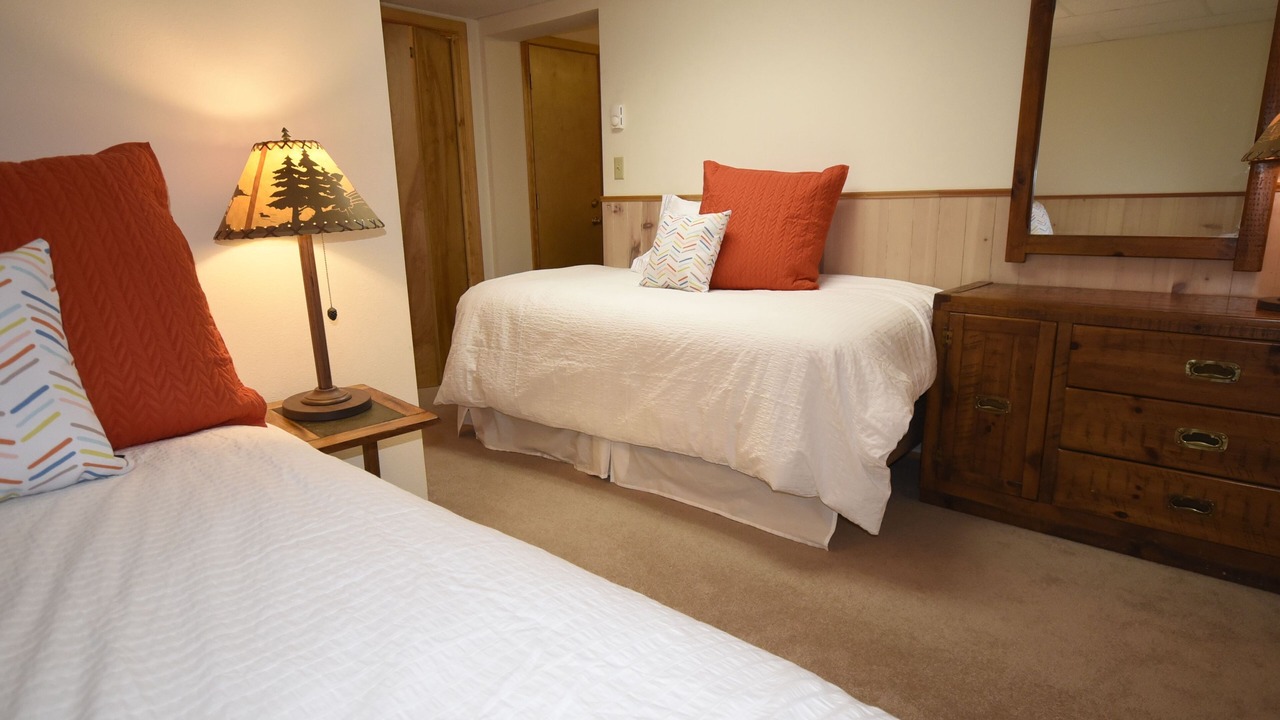 Photo of Bedroom in West Yellowstone