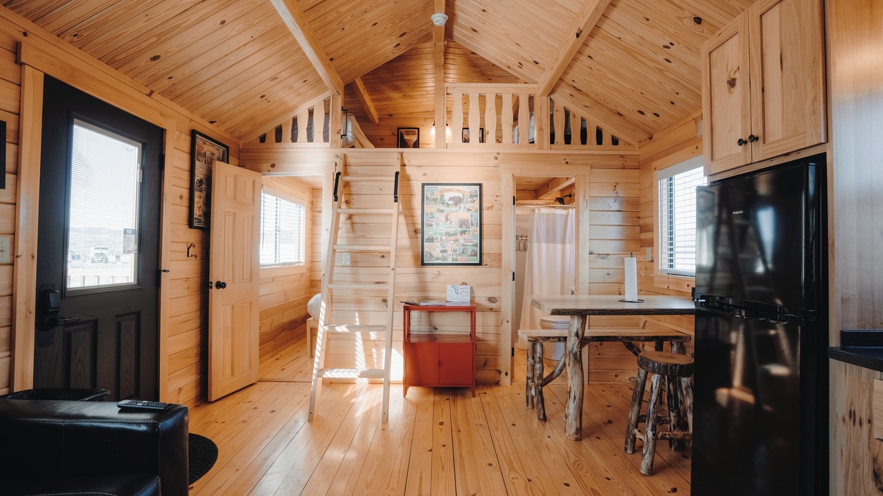 Photo of Livingroom in Victor