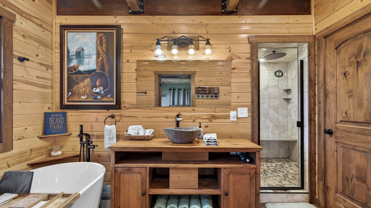 Photo of Bathroom in Island Park