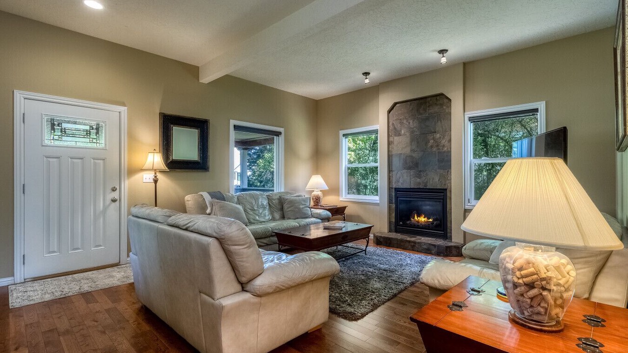 Photo of Livingroom in Walla Walla