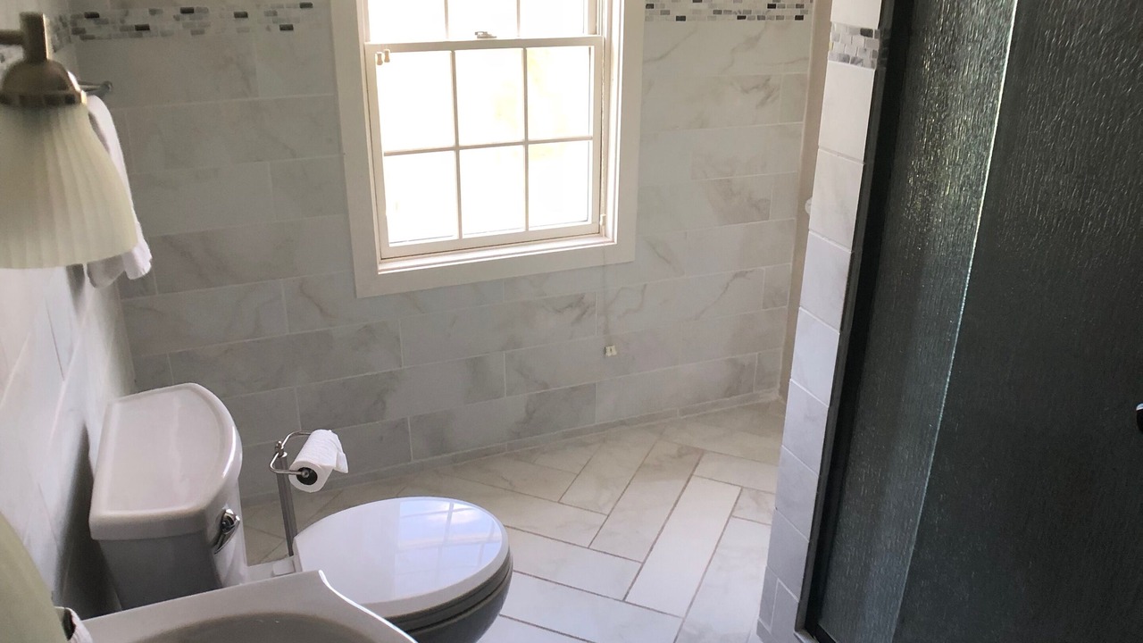 Photo of Bathroom in Manson