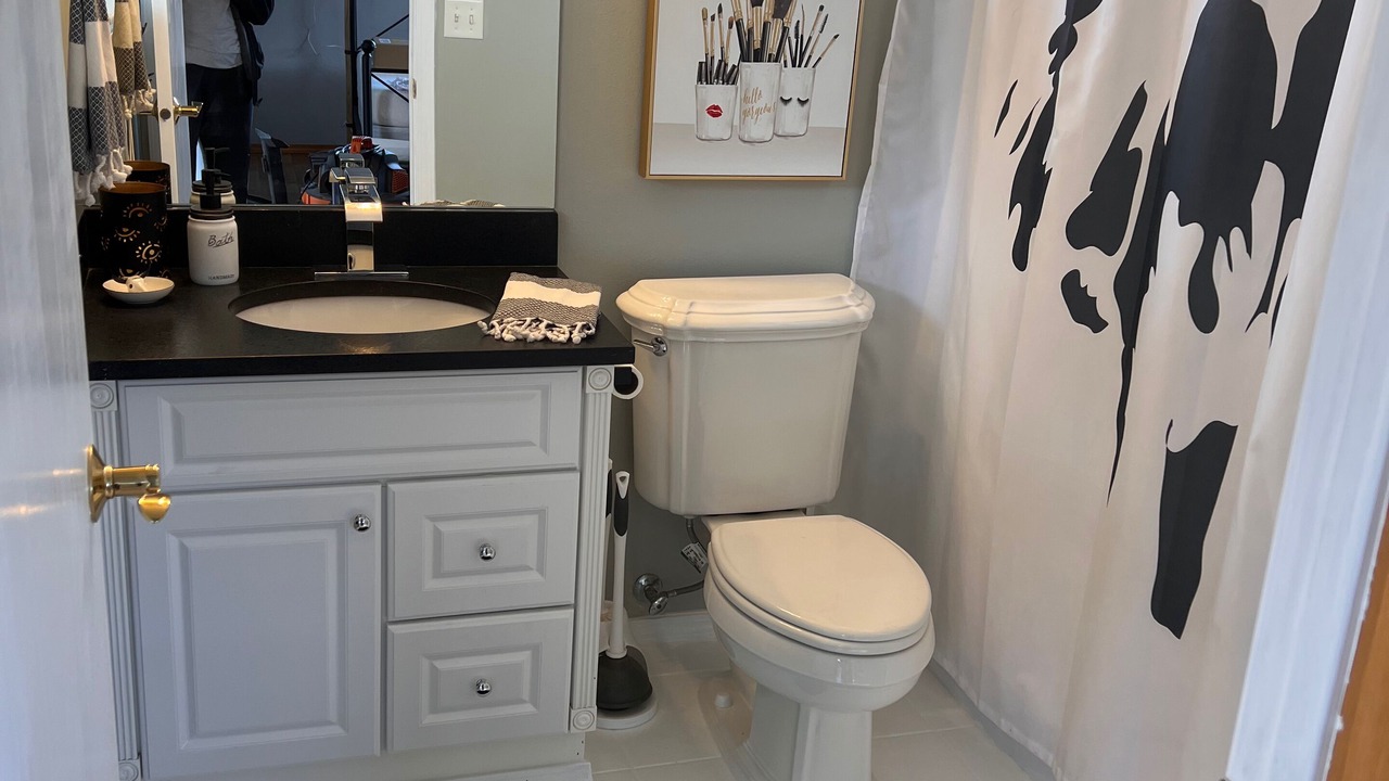 Photo of Bathroom in Sunland Estates