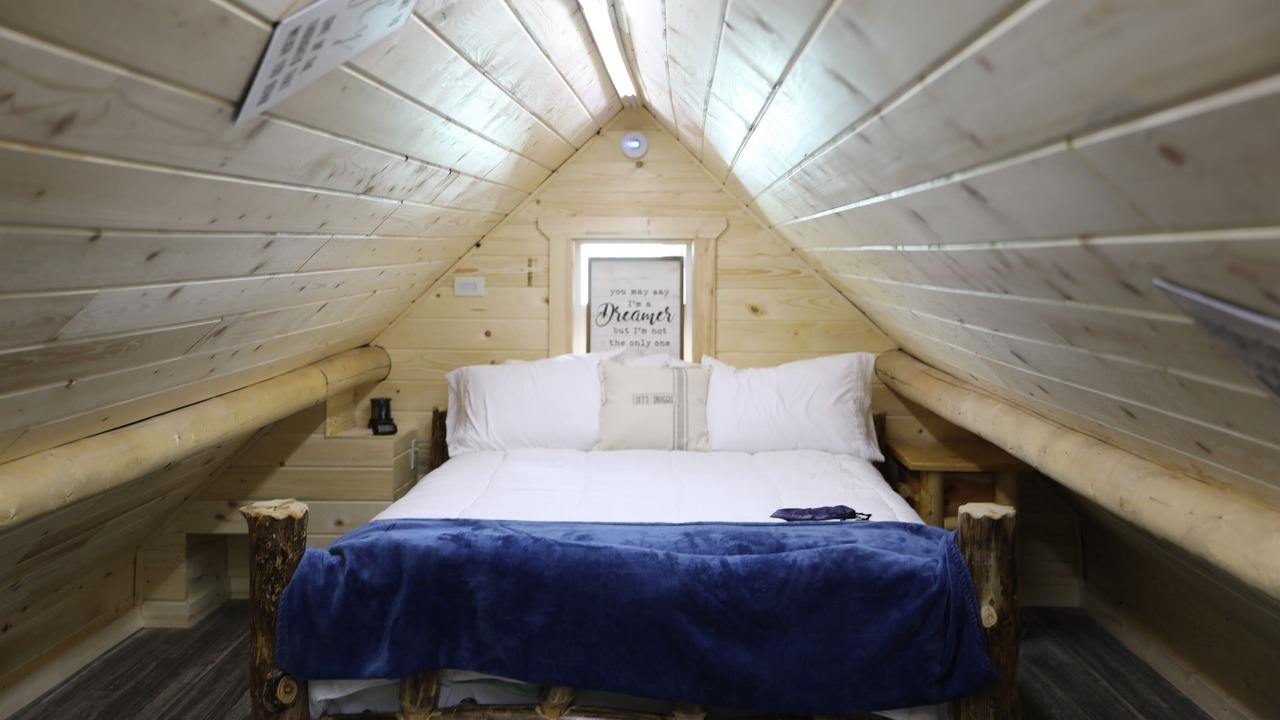 Photo of Bedroom in Island Park