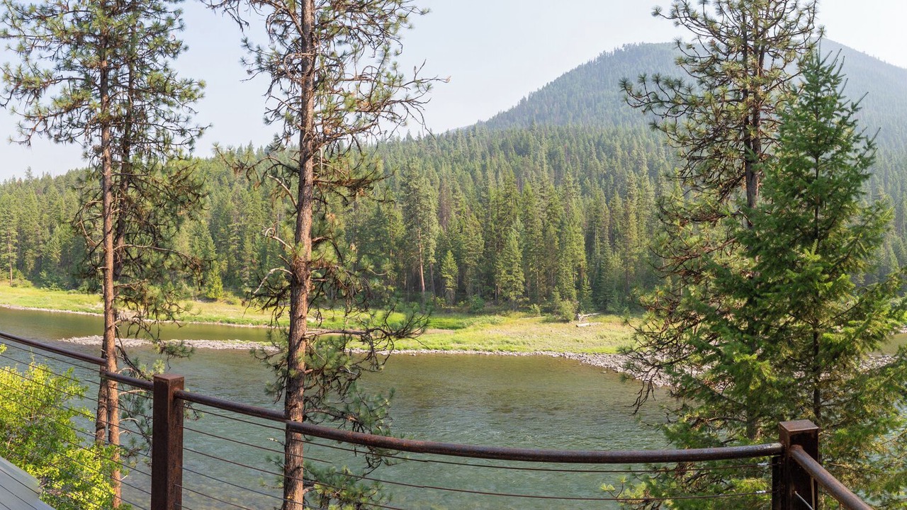 Photo of Patio Balcony in Sanders County