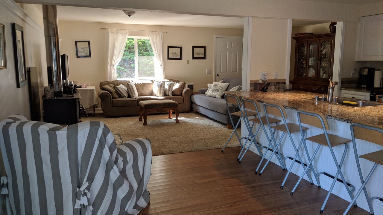 Photo of Livingroom in Lakebay