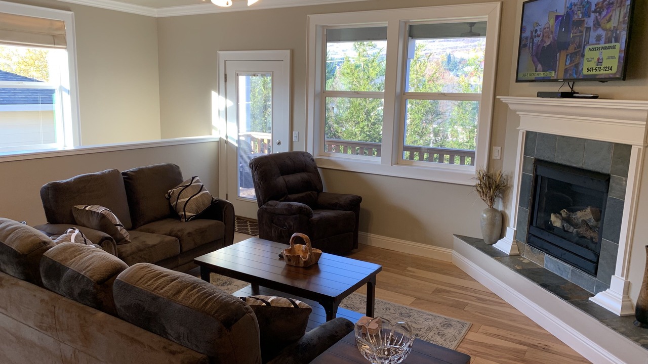 Photo of Livingroom in Medford