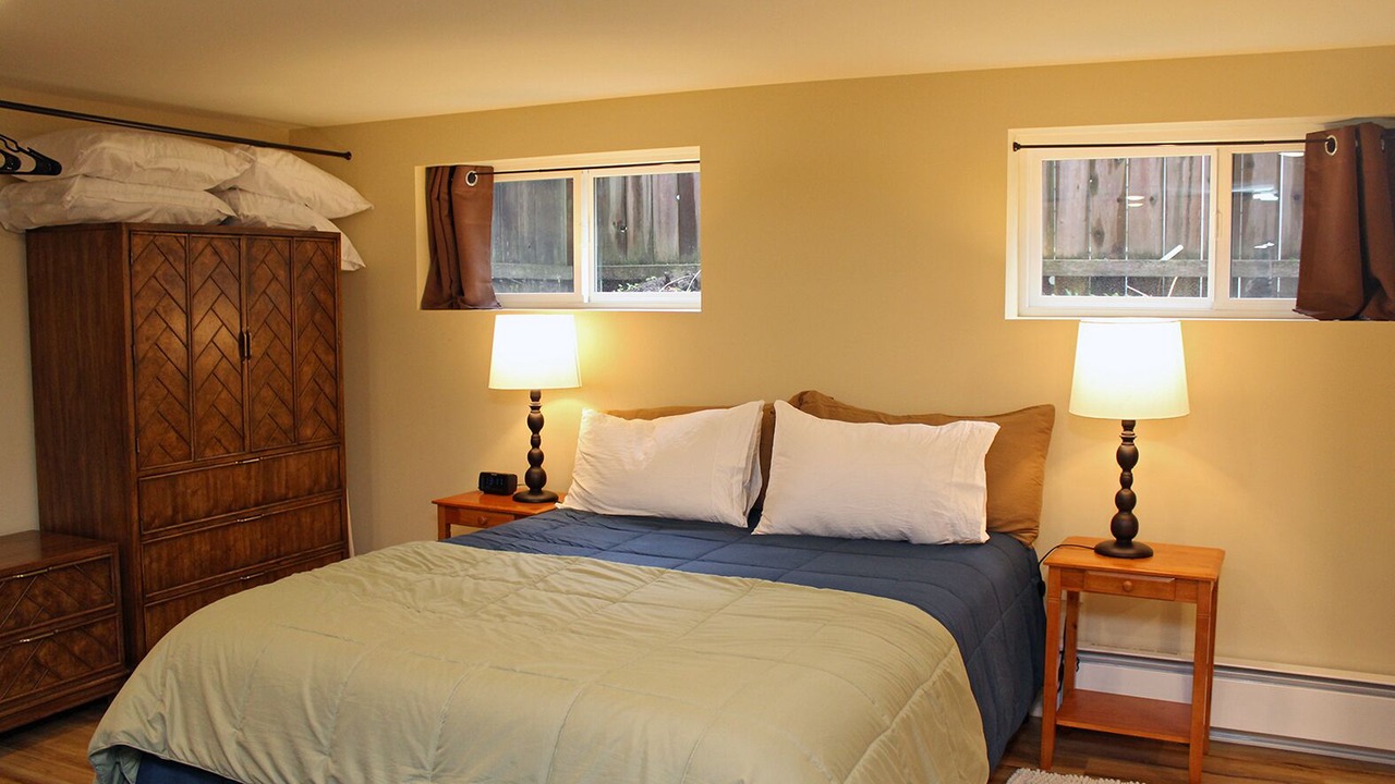 Photo of Bedroom in King