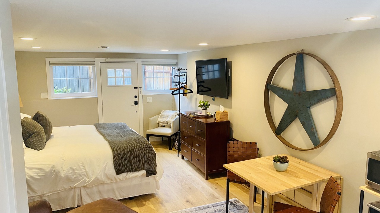 Photo of Bedroom in Cedar Hills