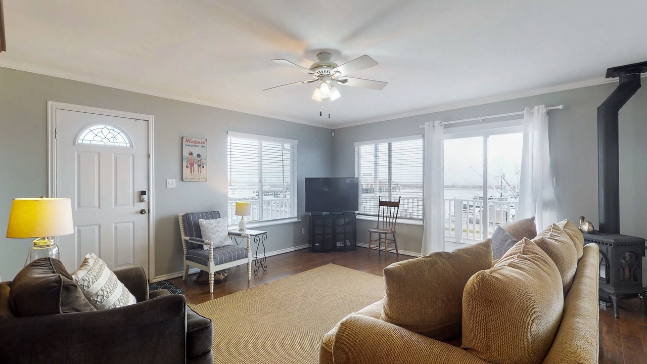 Photo of Livingroom in Westport