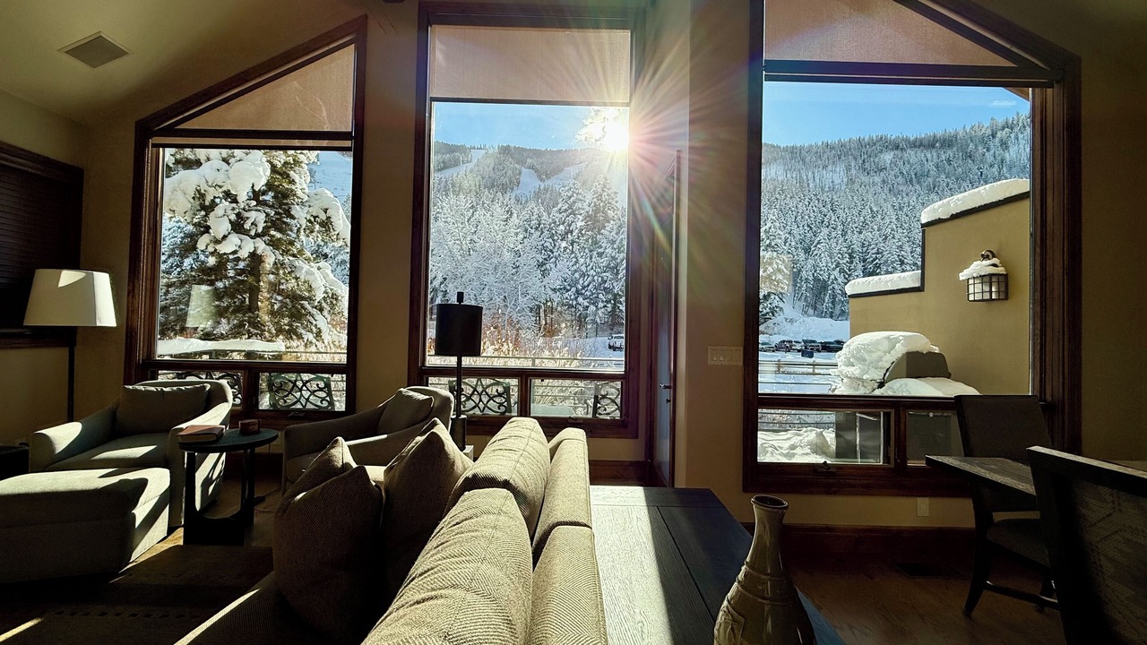 Photo of Livingroom in Warm Springs
