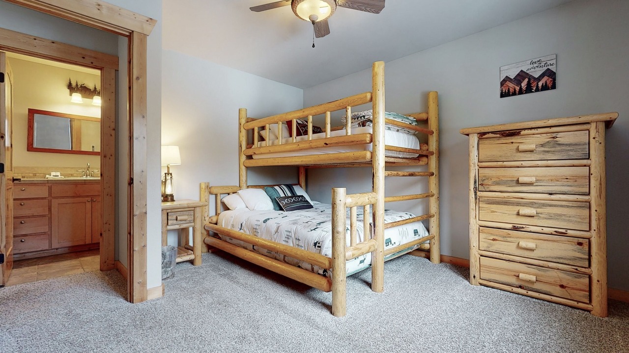 Photo of Bedroom in Cle Elum