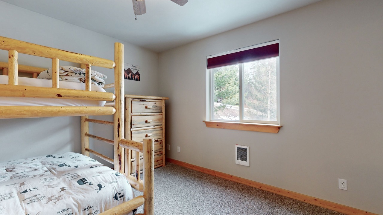 Photo of Bedroom in Cle Elum