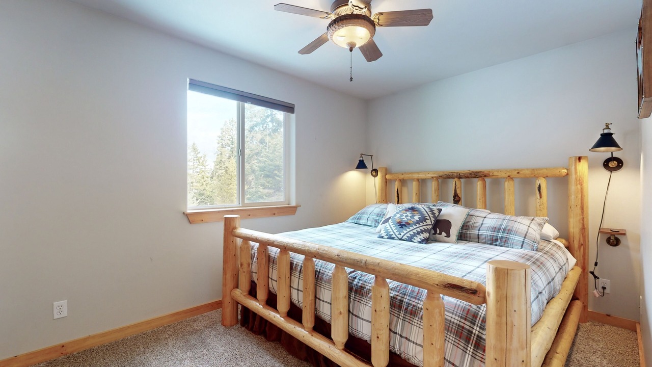 Photo of Bedroom in Cle Elum