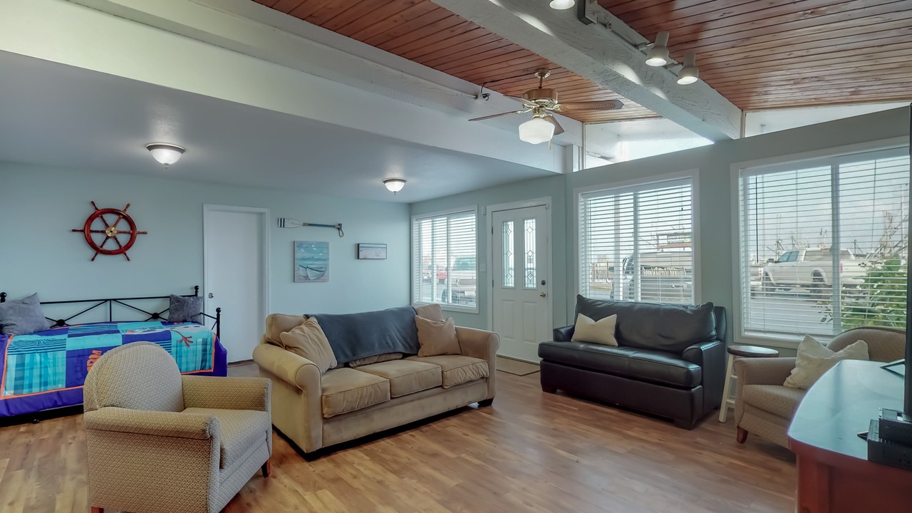 Photo of Livingroom in Westport
