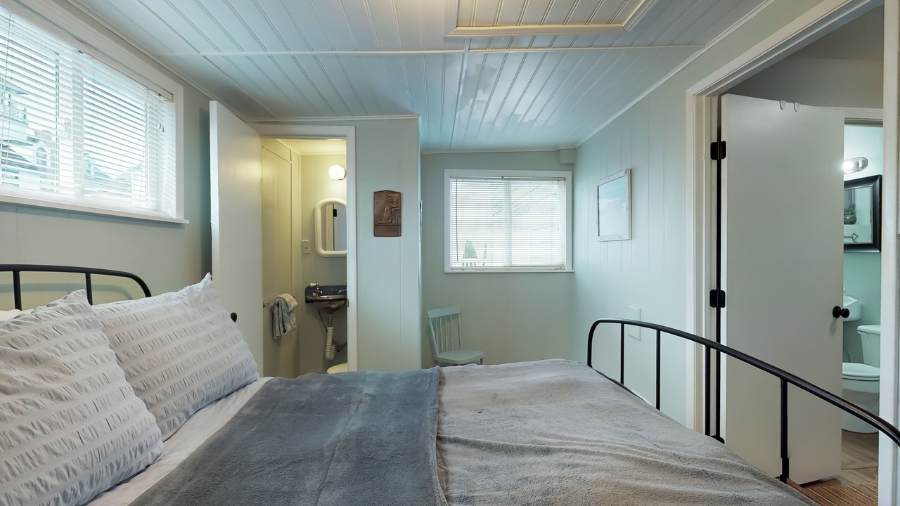Photo of Bedroom in Westport