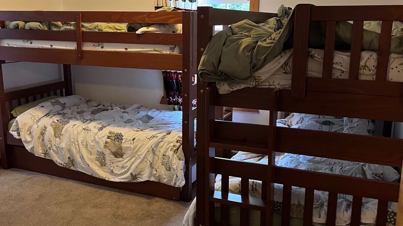 Photo of Bedroom in Enumclaw