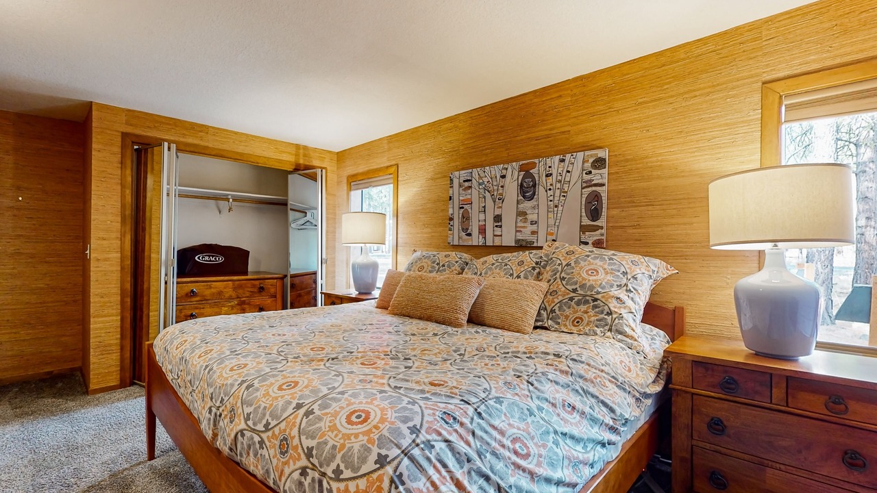 Photo of Bedroom in Black Butte Ranch