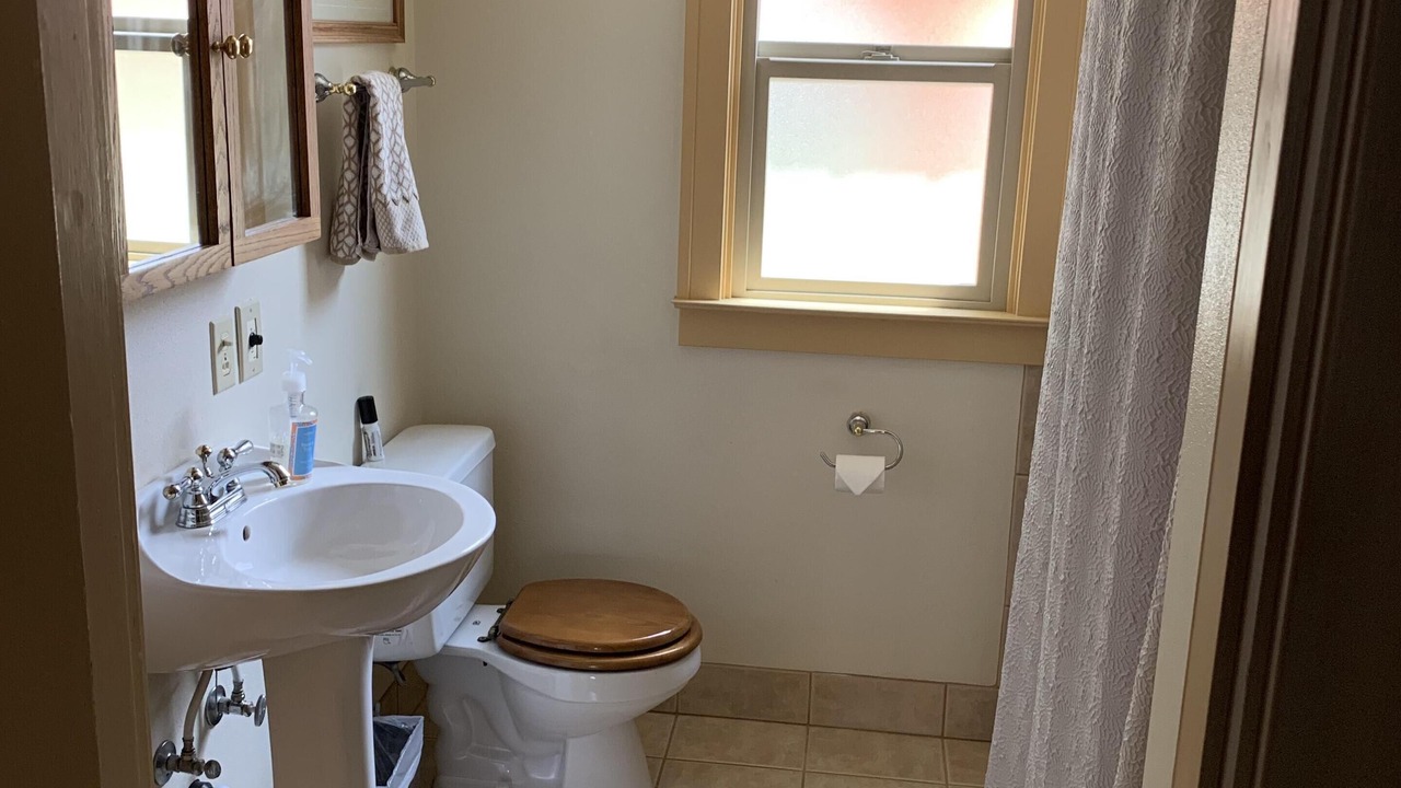 Photo of Bathroom in Baker City