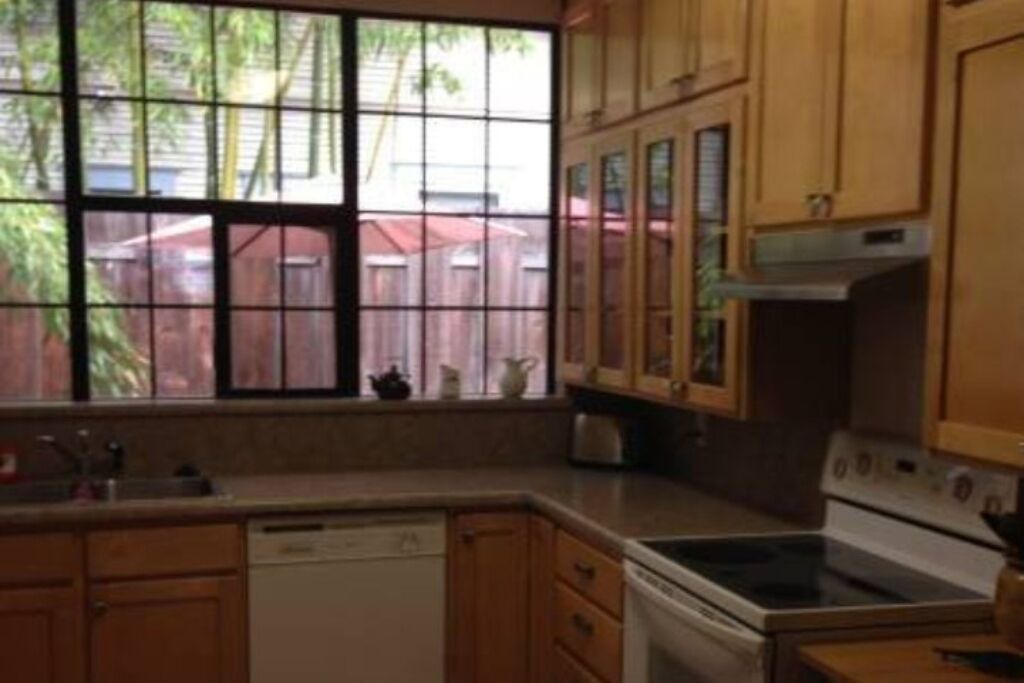 Photo of Kitchen in Historic Railroad District