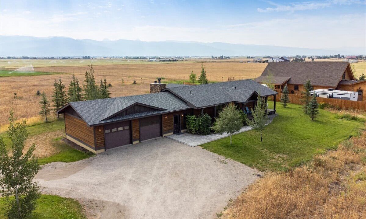 Photo of Outdoor in Leigh Creek Estates