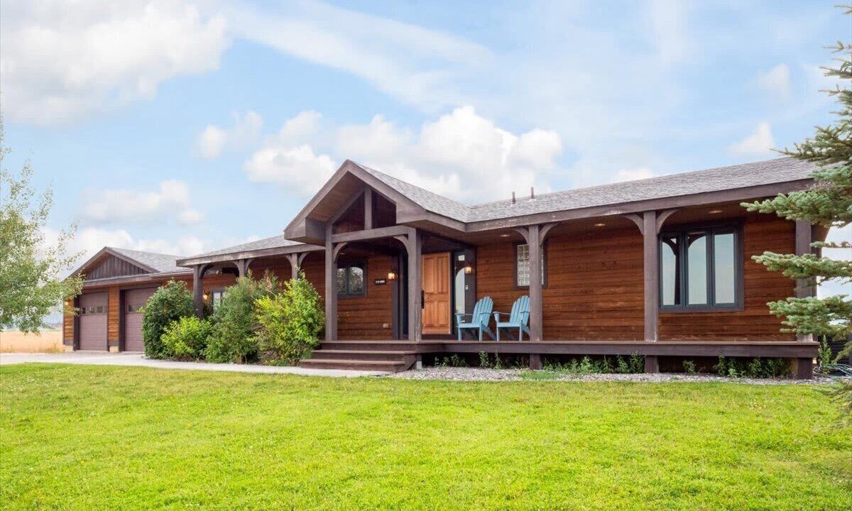 Photo of Outdoor in Leigh Creek Estates