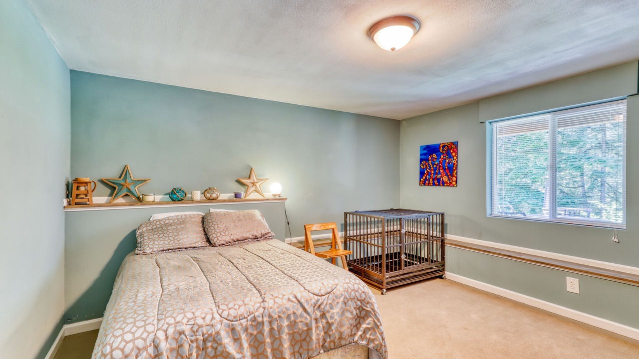 Photo of Bedroom in Anderson Island