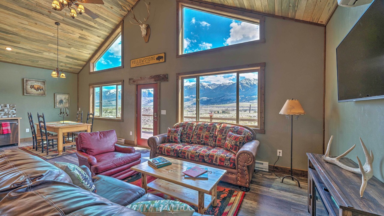 Photo of Livingroom in Livingston