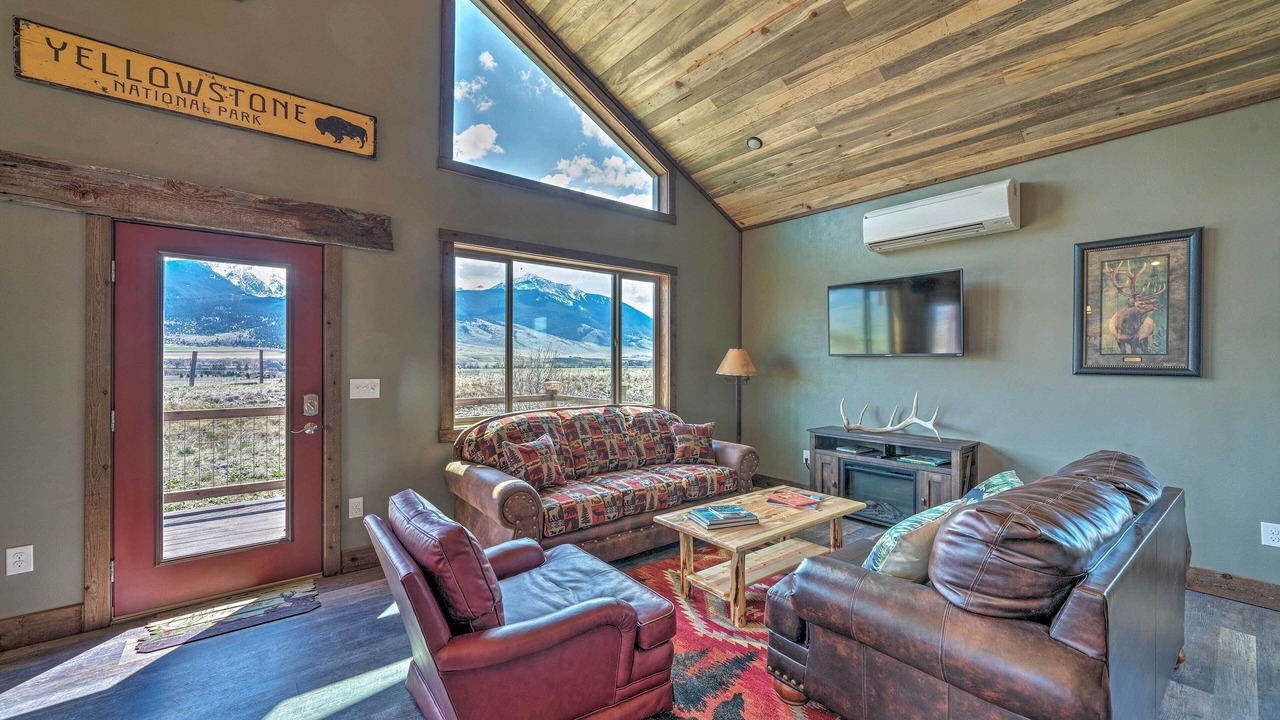 Photo of Livingroom in Livingston