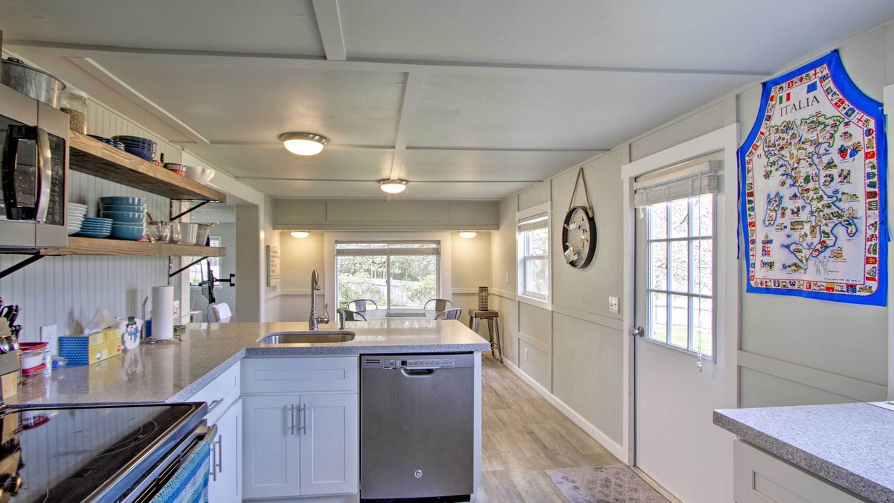 Photo of Kitchen in Anderson Island